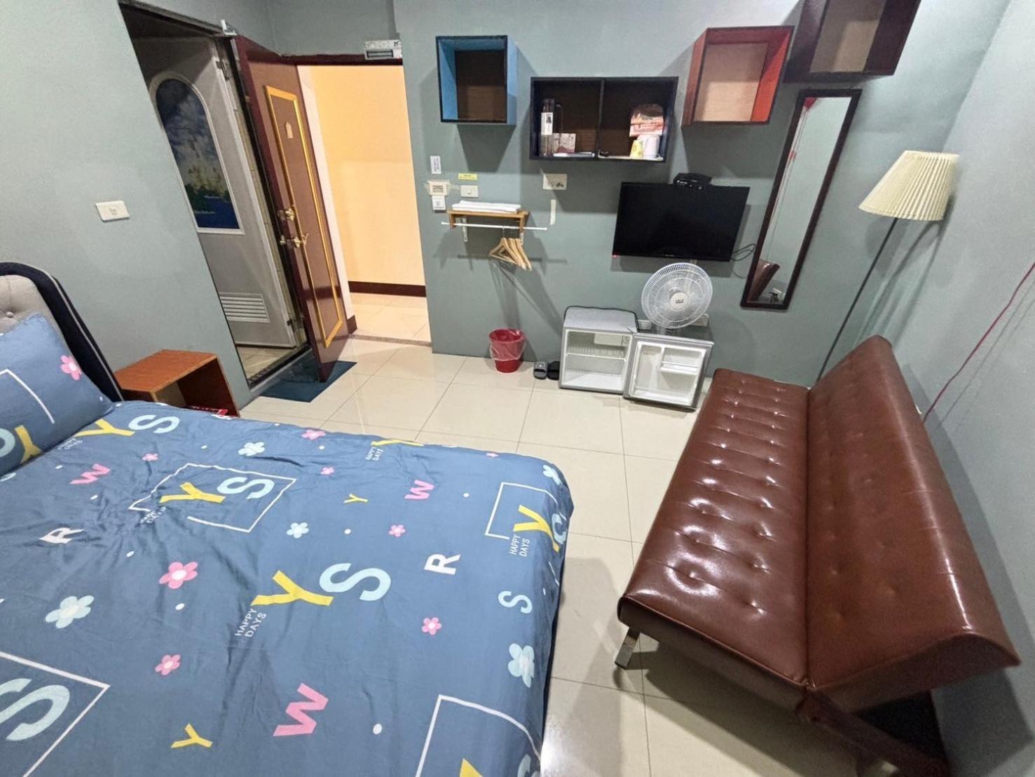 Luyu Homestay Луканг Екстериор снимка