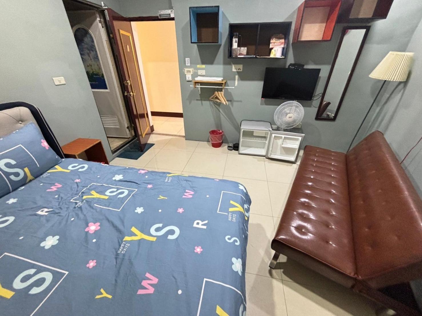 Luyu Homestay Луканг Екстериор снимка
